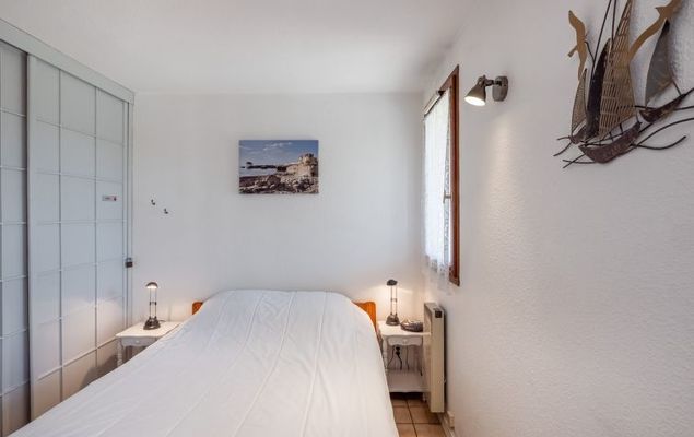 Les Soleils Rouges - Photo 2